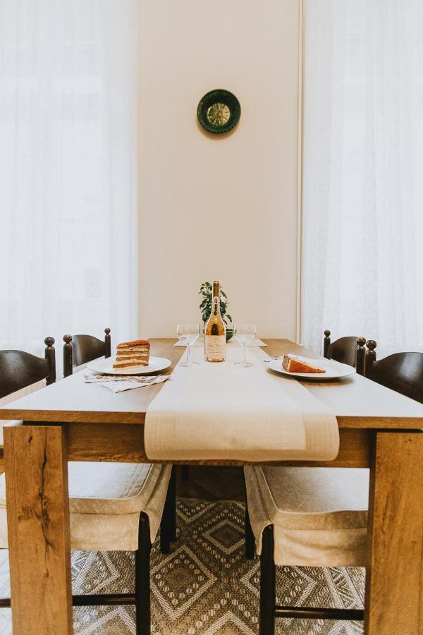 Budapest Folk Apartment 60Sm Spacious And Bright Buitenkant foto